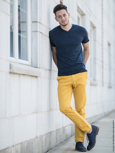 35 Best Mens Outfits with Mustard Pants To Wear This Year